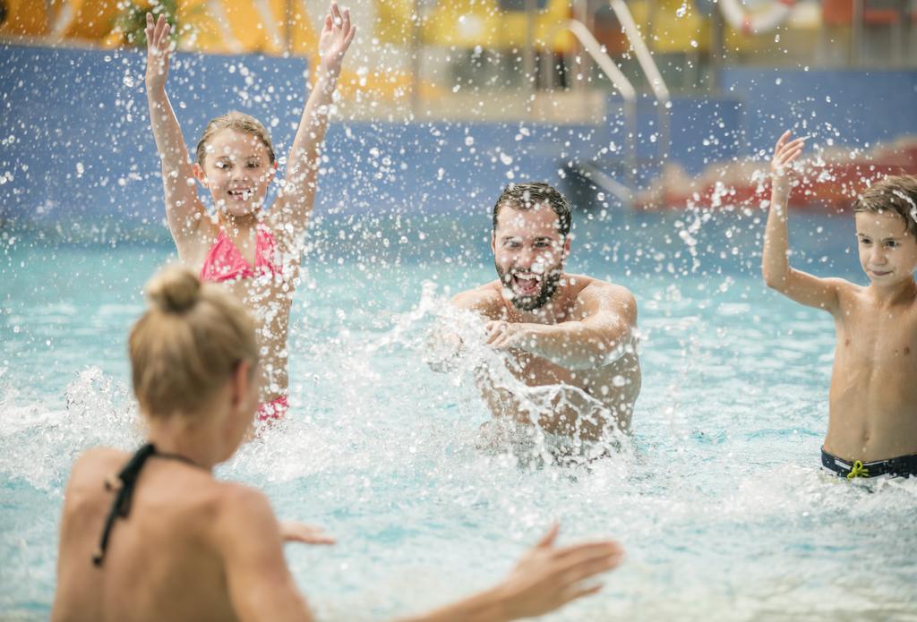 H2O Hotel-Therme-Resort, Fur Familien Mit Kindern Bad Waltersdorf Exteriér fotografie