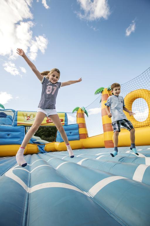 H2O Hotel-Therme-Resort, Fur Familien Mit Kindern Bad Waltersdorf Exteriér fotografie