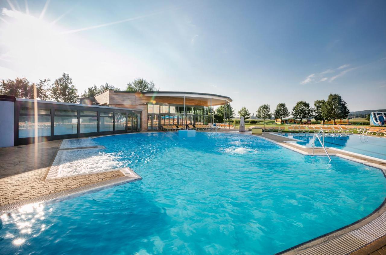 H2O Hotel-Therme-Resort, Fur Familien Mit Kindern Bad Waltersdorf Exteriér fotografie